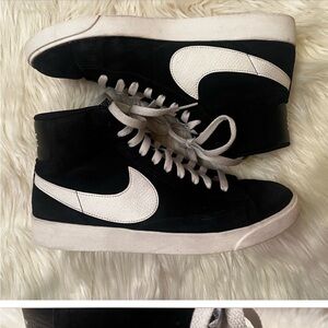 Nike Blazer Mid 77 Suede